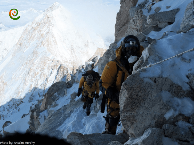 تاریخچه صعود به قله کانچن جونگا را در دکوول بخوانید.